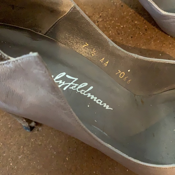 Vintage Beverly Feldman heels, size 7.5 N - Picture 2 of 4